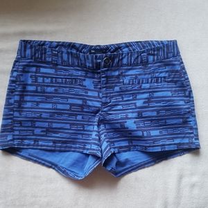 Woman's shorts